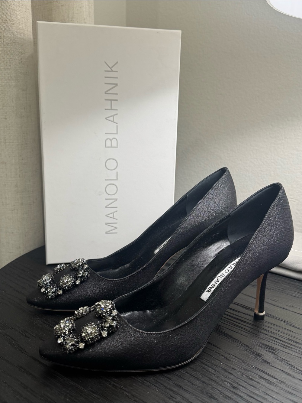 Manolo Blahnik Hangisi 70 Pumps Crystal Buckle Black 38